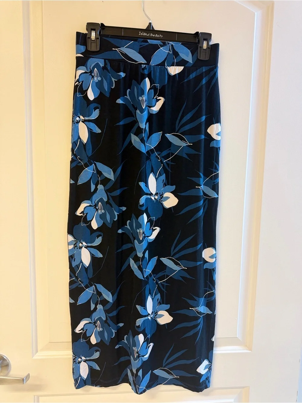Liz Claiborne flowing maxi
